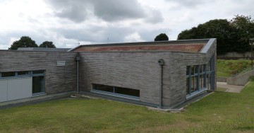 Finger jointed cladding in Chestnut