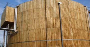 Open jointed chestnut cladding